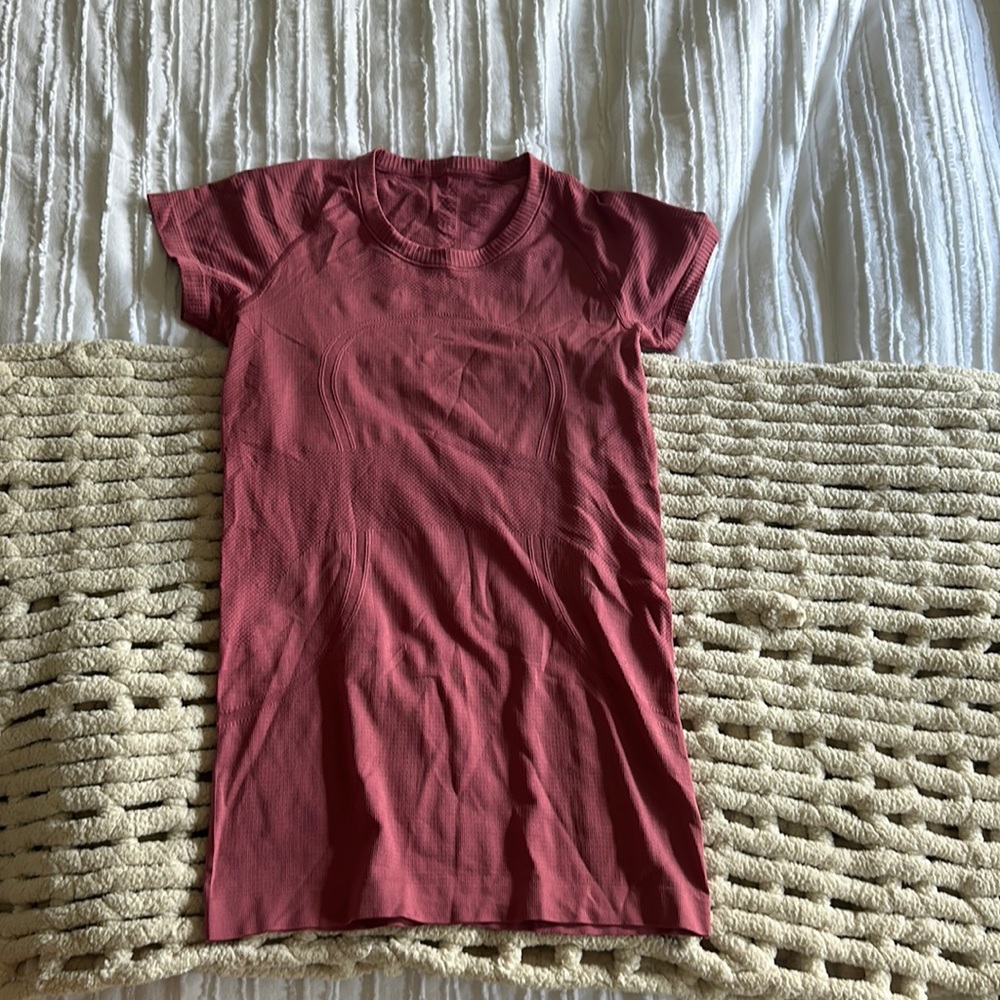 lululemon Swiftly Tech short sleeve